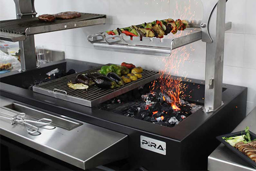 Combi Lux 1500 avec grille et brochettes